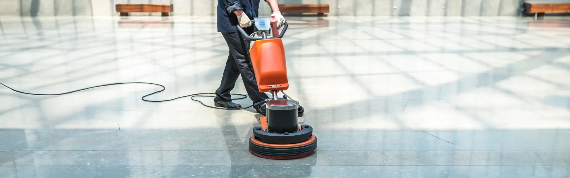 Entreprise de nettoyage à Saint-Denis-en-Val : SW CLEAN